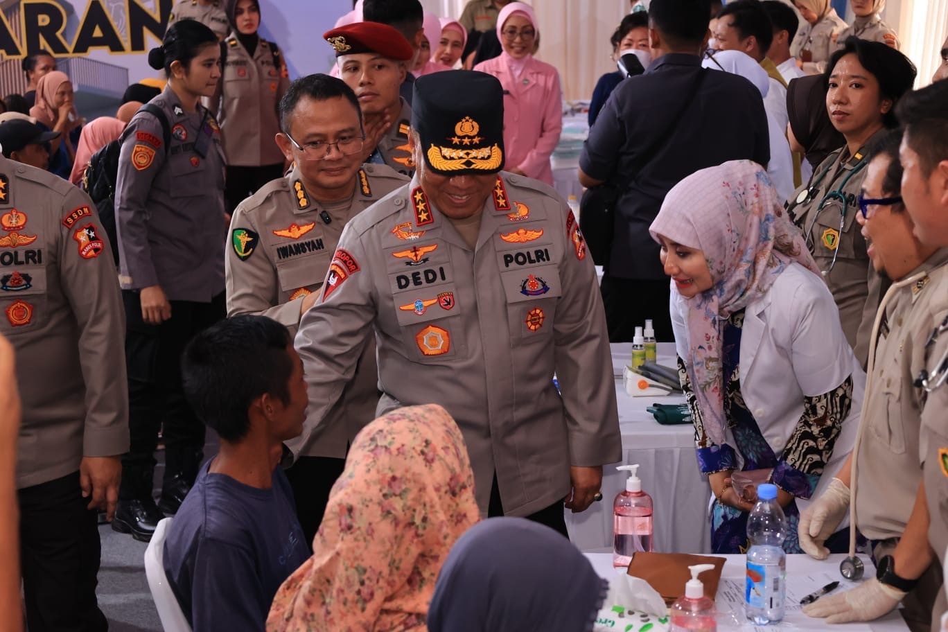 cad70d41-2cc5-4e4d-968a-f09a01637a84.jpg