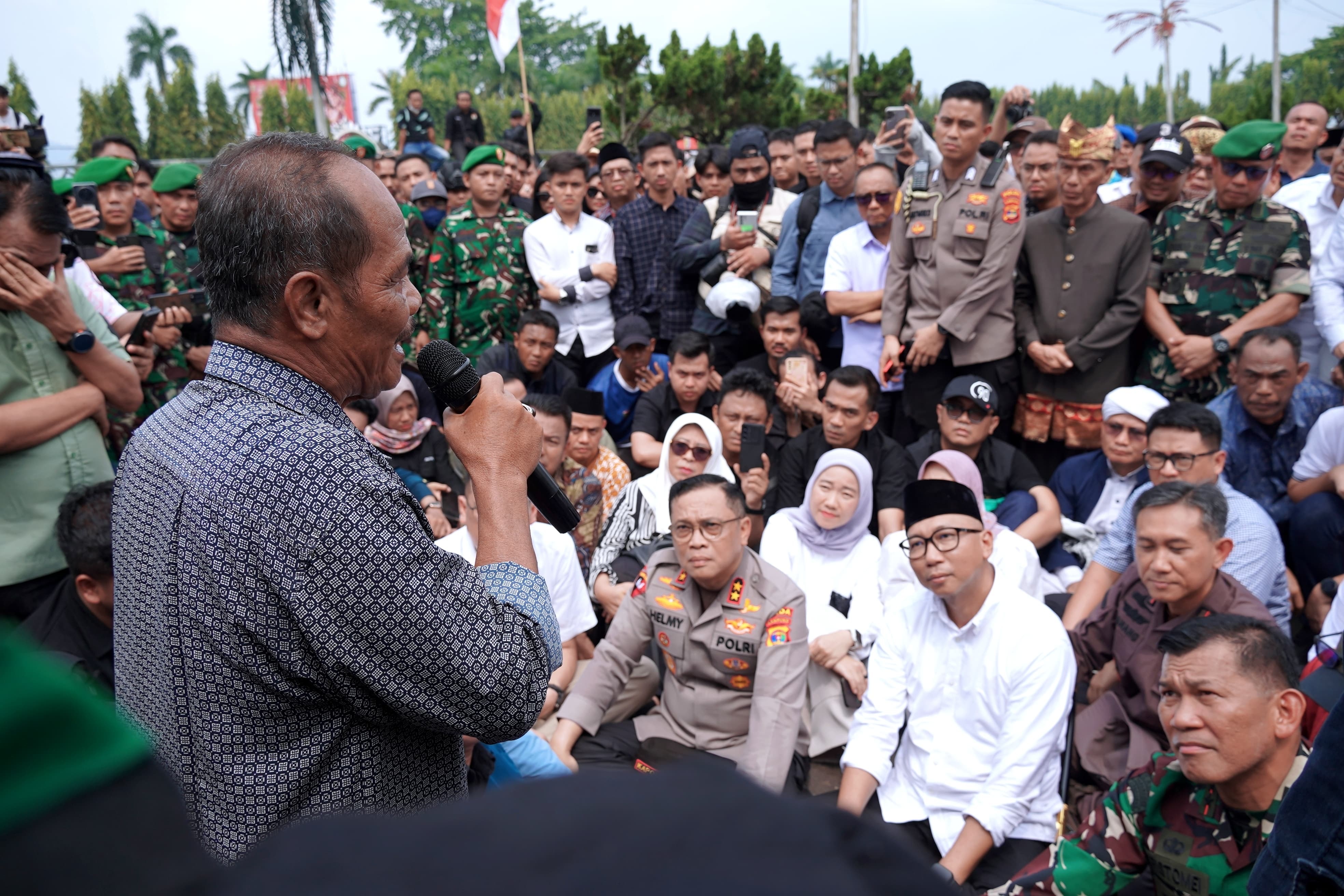 0740dd1a-06d0-46ee-ba9b-58bb92a1b9a6.jpg