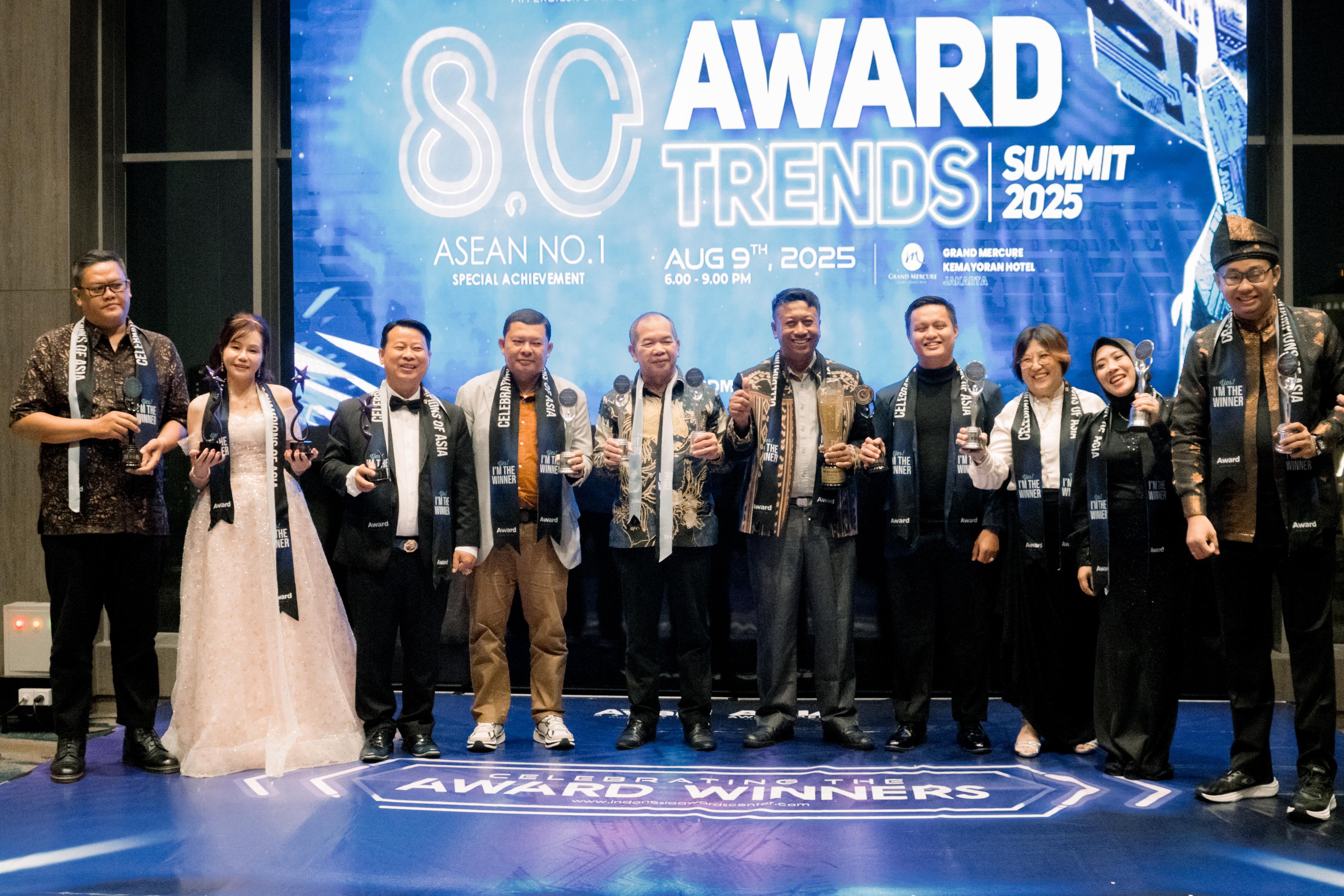 Kapolres Alor Raih Inspiring Profesional and Leadership Award 2025