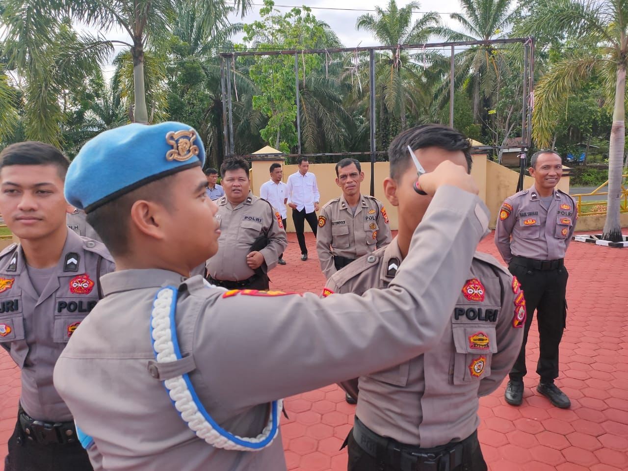 Cek Sikap Tampang Dan Kelengkapan Diri Anggota, Propam Polres Mukomuko Gelar Gaktiplin.