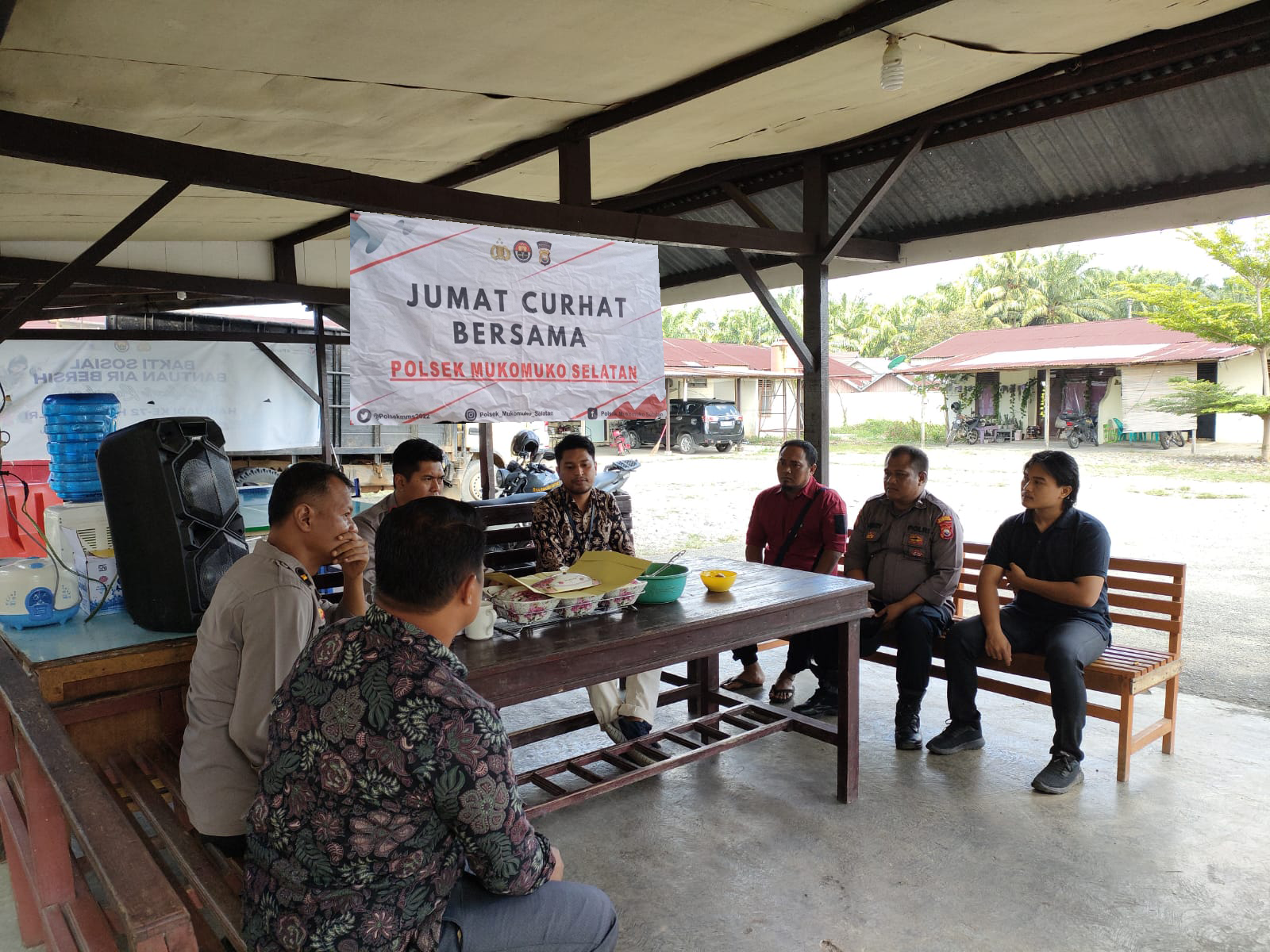 JUMAT CURHAT POLSEK MUKOMUKO SELATAN