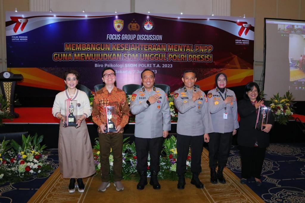 49d1c03e-f935-4343-9dec-cf4ea200f3c6.jpg