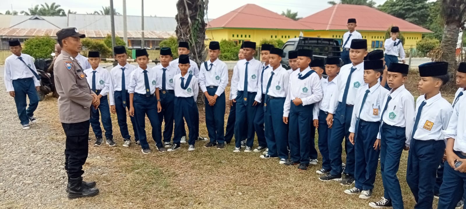 Police Goes To School Bripka Benikno Sampaikan Ini Kepada Para Pelajar