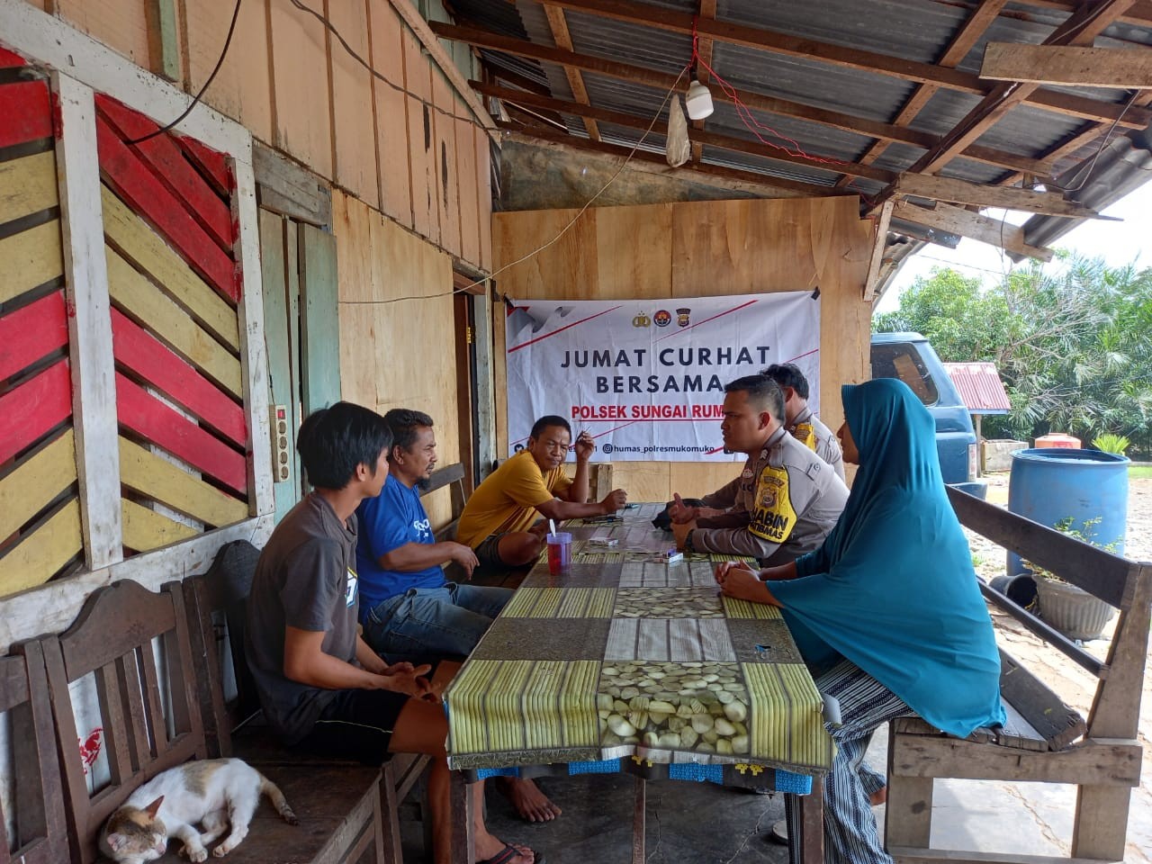 Jumat Curhat, Kapolsek Sungai Rumbai Dengarkan Keluhan Warga