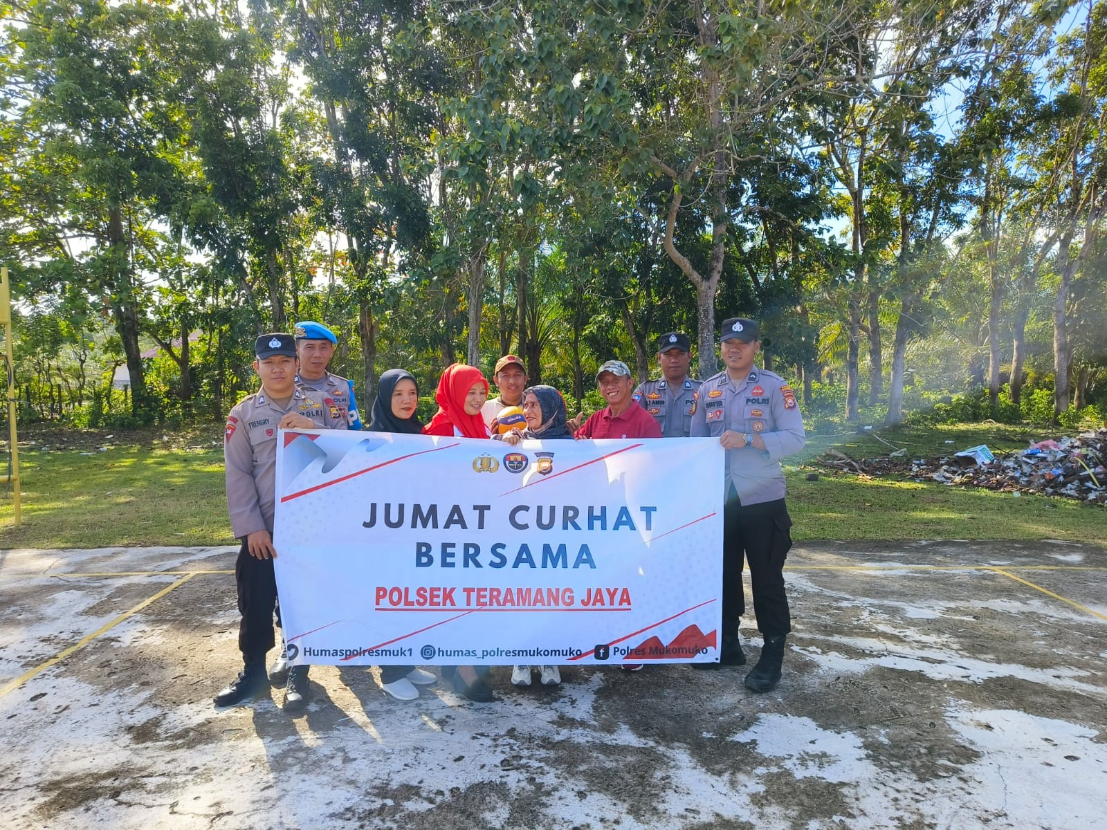 Jumat Curhat Kali Ini Bersama Dengan Staf Kecamatan