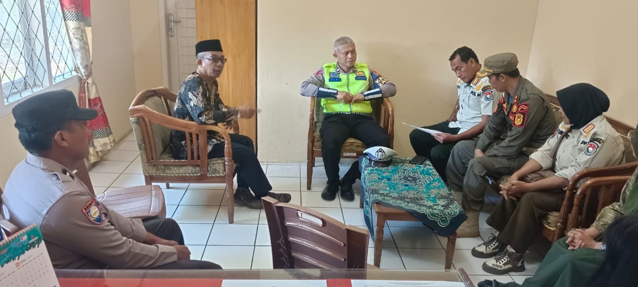 Polres Mukomuko gelar Jumat curhat bersama warga kecamatan kota Mukomuko