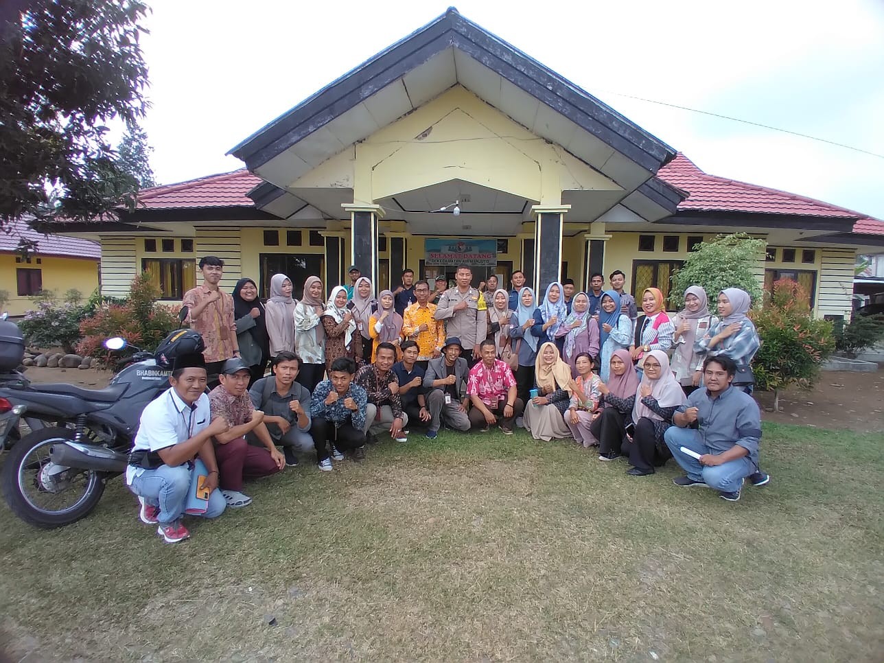 BHABINKAMTIBMAS POLSEK LUBUK PINANG PERKUAT SINERGITAS DENGAN PETUGAS PPS DAN PKD TINGKAT KEC. AIR M
