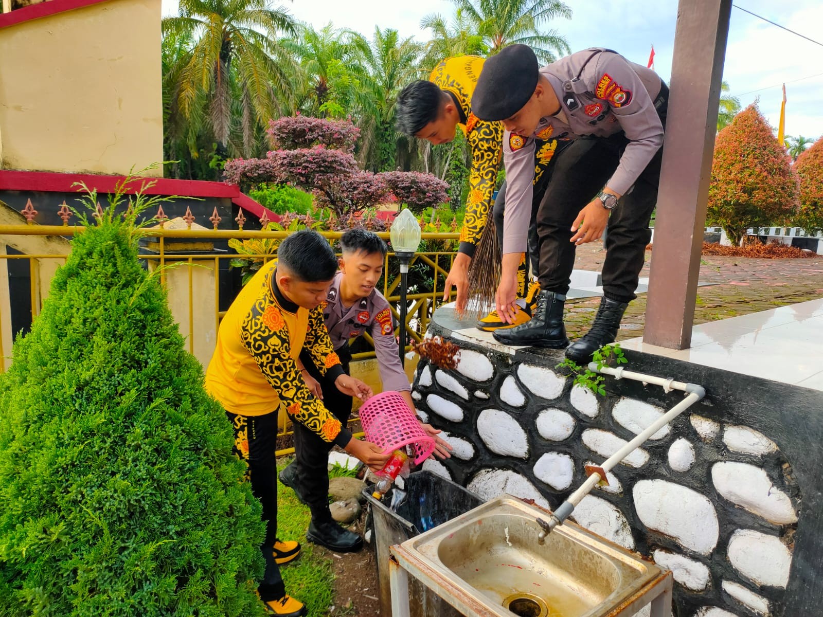 Polres Mukomuko Laksanakan Kurve di linkungan kantor